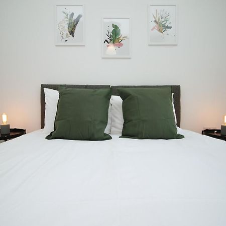 Fully Equipped Kitchen, Parking, City Centre Σουόνσι Εξωτερικό φωτογραφία