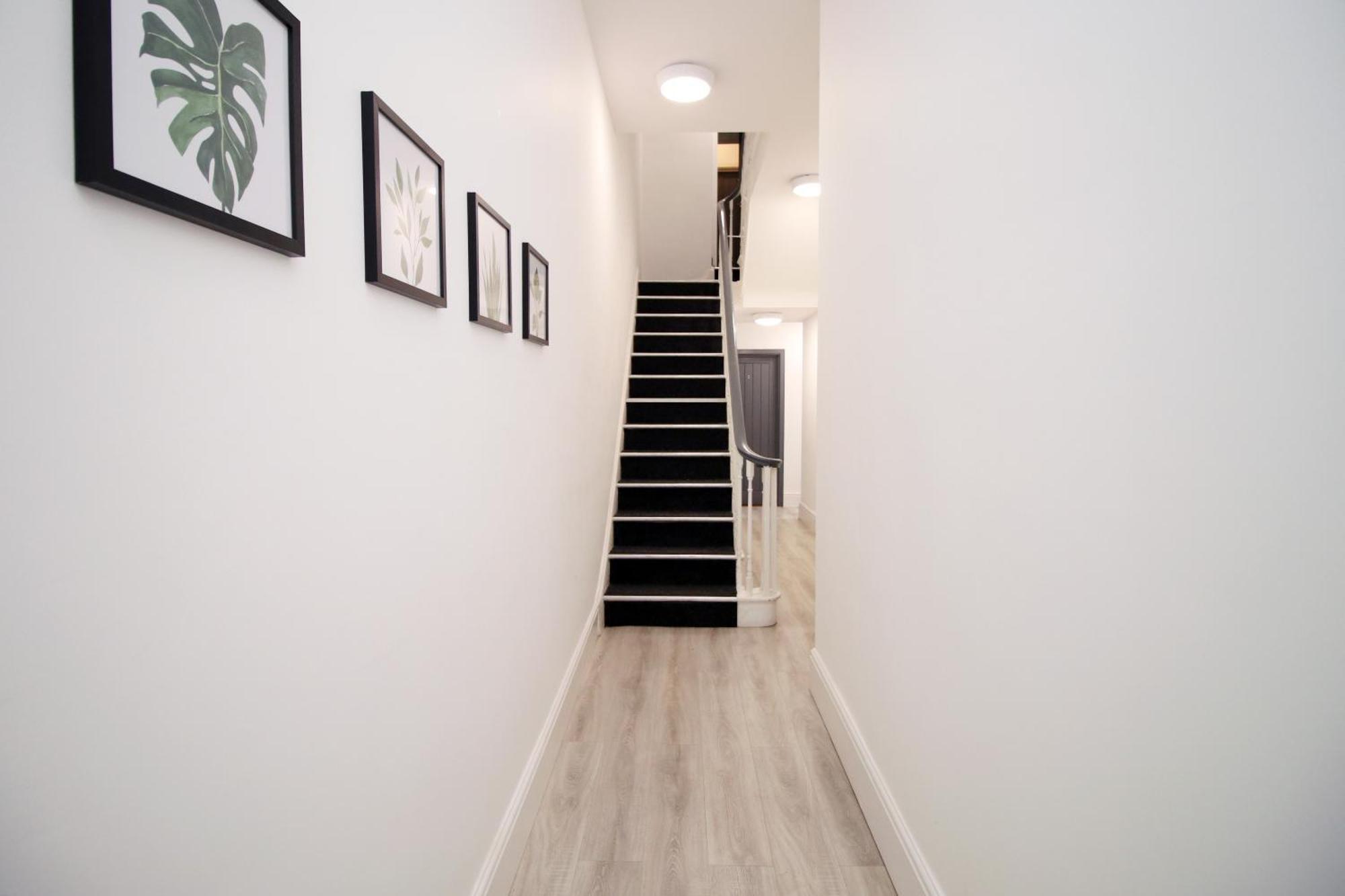 Fully Equipped Kitchen, Parking, City Centre Σουόνσι Εξωτερικό φωτογραφία