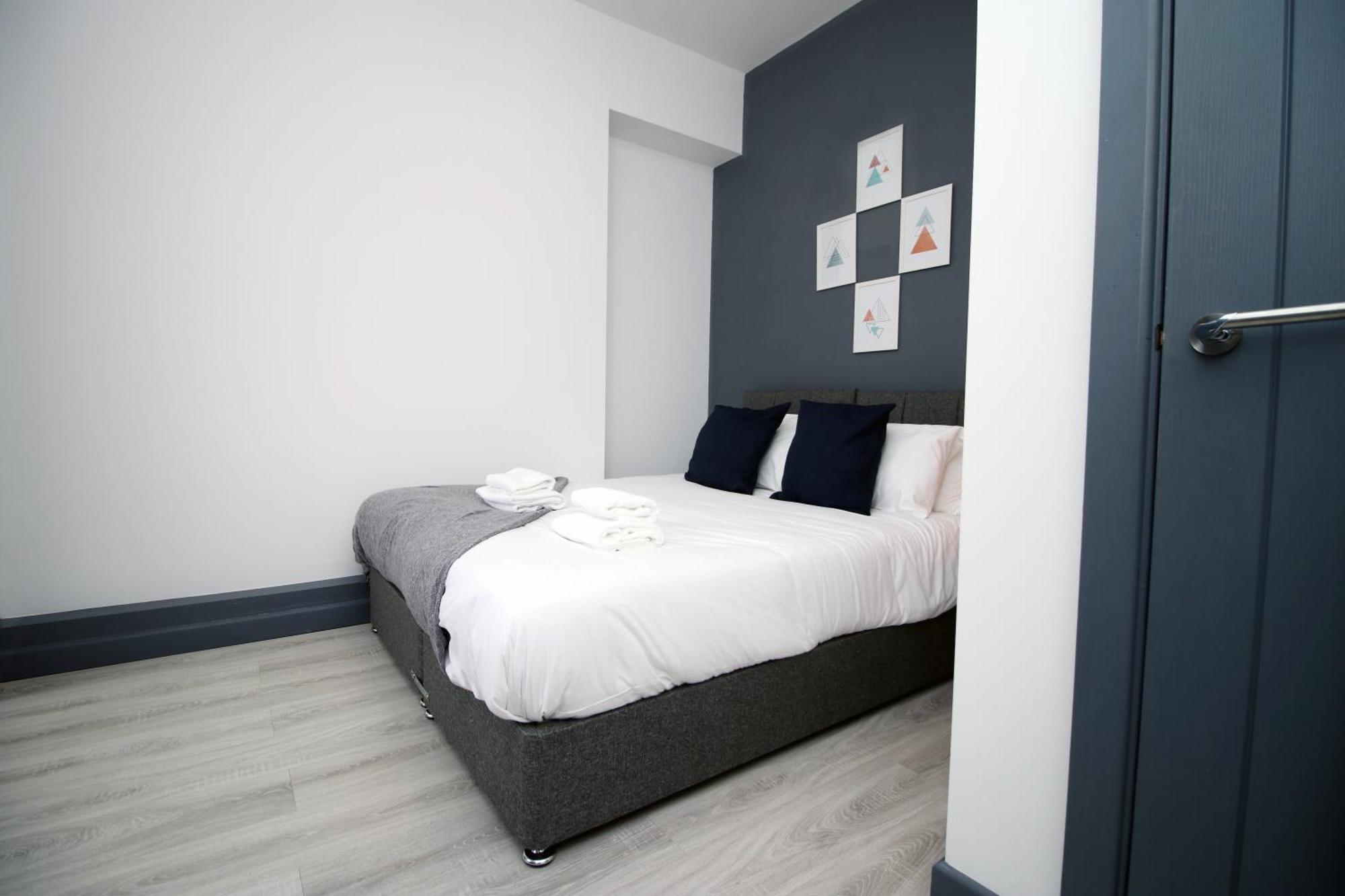 Fully Equipped Kitchen, Parking, City Centre Σουόνσι Εξωτερικό φωτογραφία