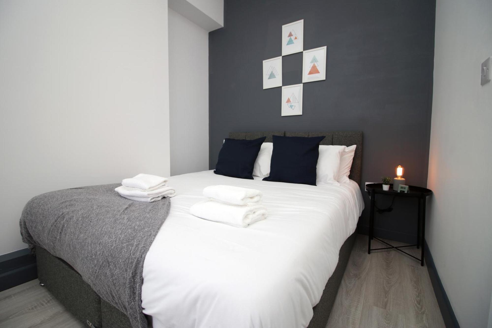 Fully Equipped Kitchen, Parking, City Centre Σουόνσι Εξωτερικό φωτογραφία