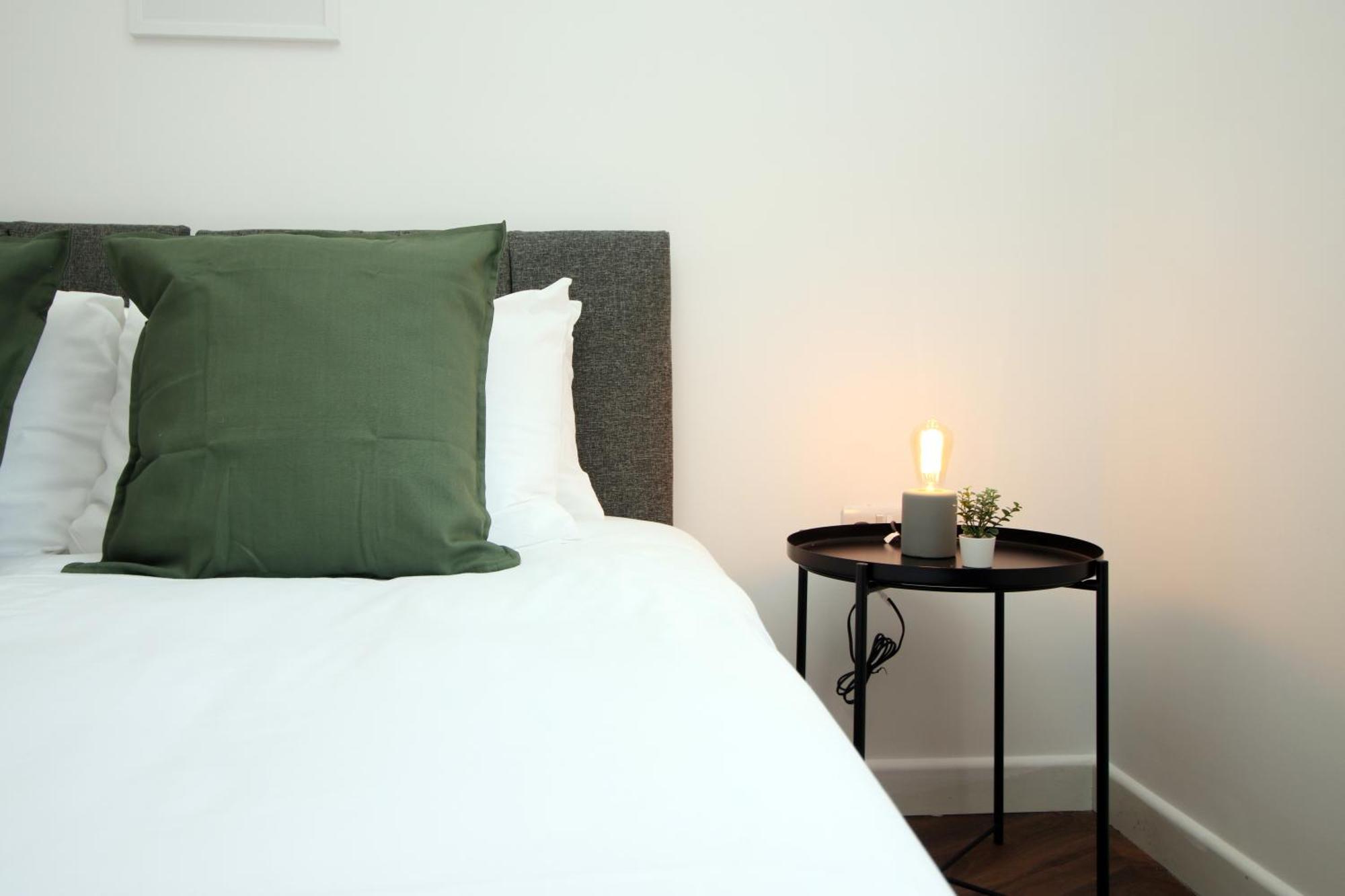 Fully Equipped Kitchen, Parking, City Centre Σουόνσι Εξωτερικό φωτογραφία
