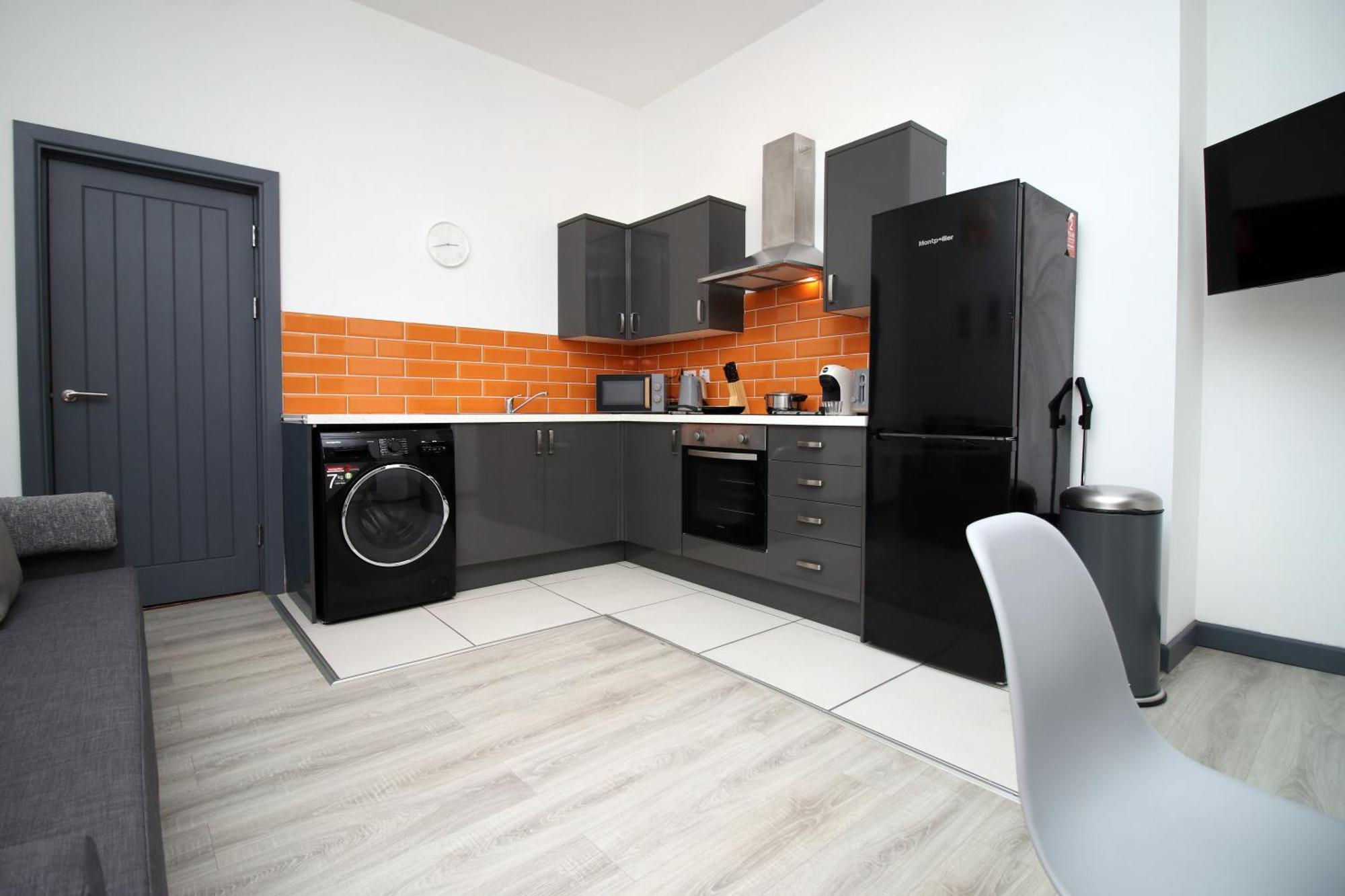 Fully Equipped Kitchen, Parking, City Centre Σουόνσι Εξωτερικό φωτογραφία