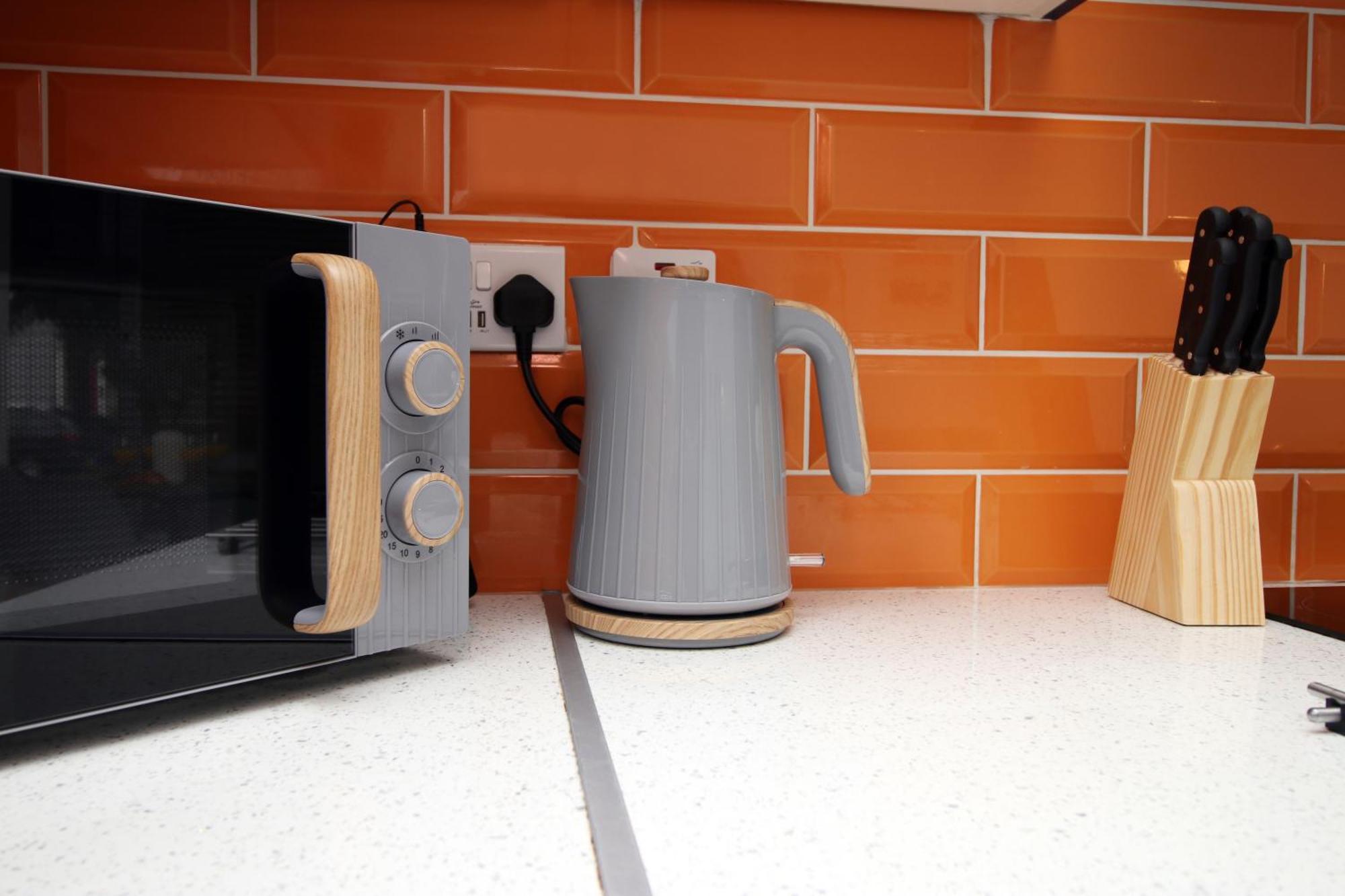 Fully Equipped Kitchen, Parking, City Centre Σουόνσι Εξωτερικό φωτογραφία